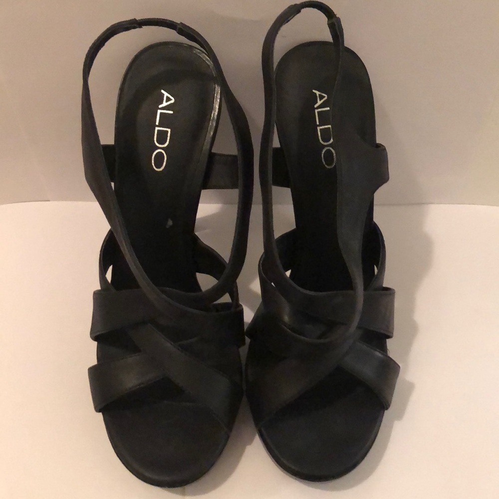 Black stilettos 👠